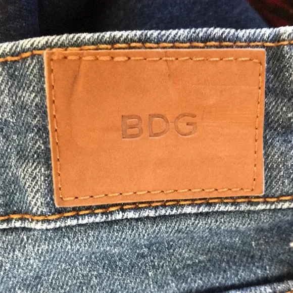 BDG jean shorts sz 28 with roll hem - Picture 8 of 9